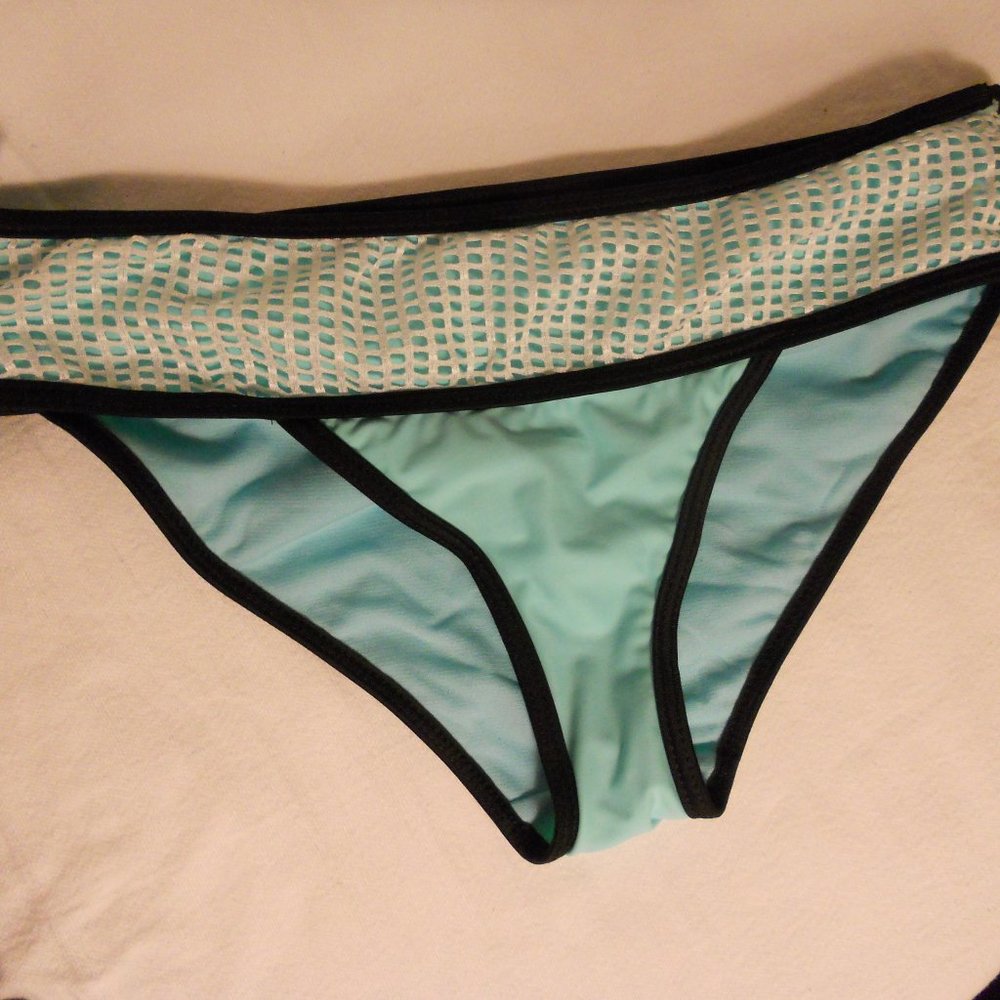 Hot Kiss Swim bikini bottoms Teal S nwot